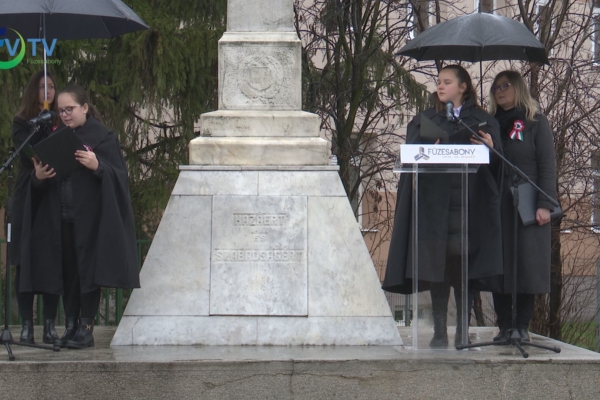 Március 15.: Megemlékezés és koszorúzás