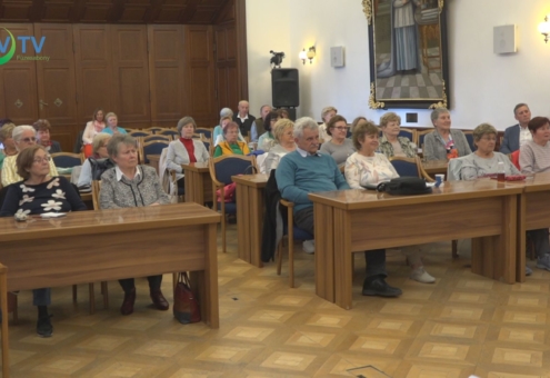 Ingyenes szenior akadémia indult Egerben