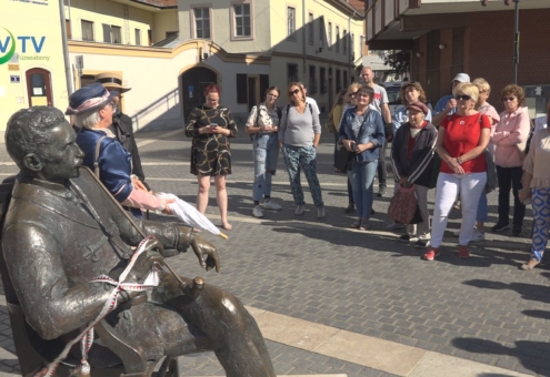 Különleges kosztümös séta Gárdonyival és Bródyval