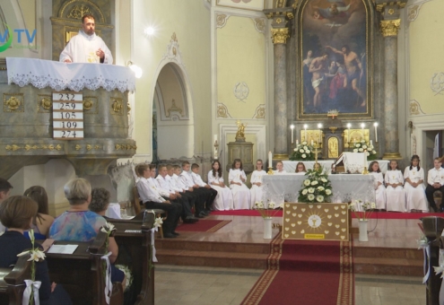 Elsőáldozás: 28 gyerek részesült az oltáriszentségben