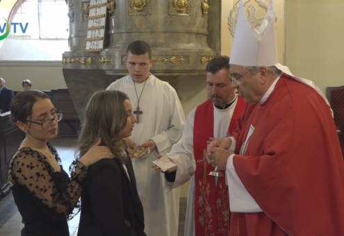 Bérmálás a vasárnapi szentmisén