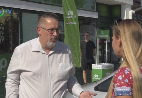 Aláírásokat gyűjt a Mi Hazánk Mozgalom