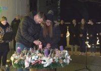 Fellobbant az öröm lángja