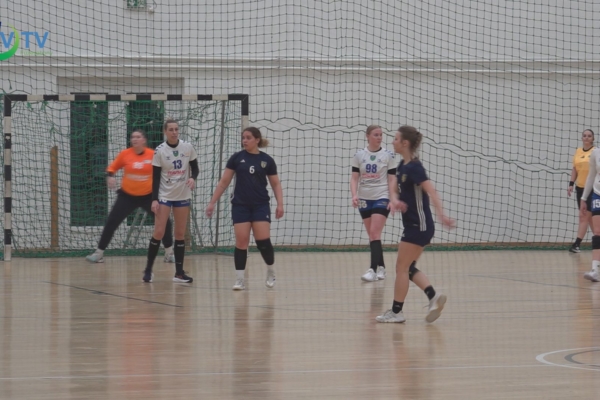 Magabiztos győzelmet aratott a női kézilabda csapat