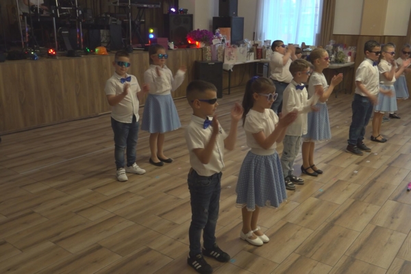 Jótékonysági bált szervezett a katolikus iskola