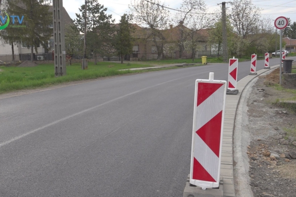 Megújul a Mátyás király út és a Tárkányi út